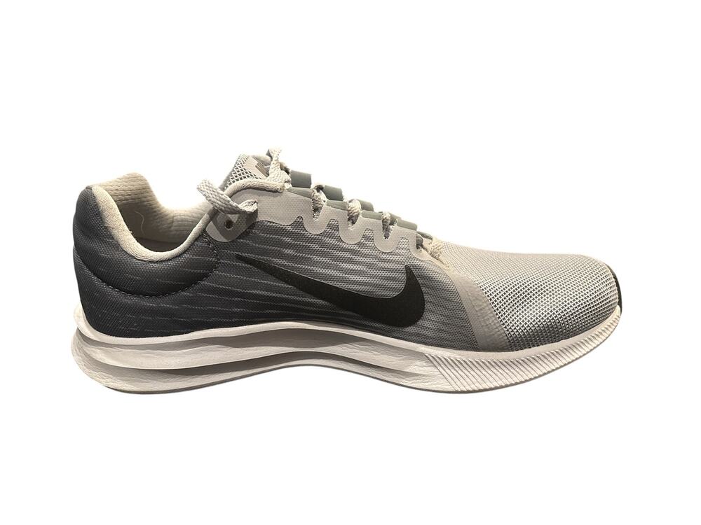 Nike Downshifter 8 women’s gray running shoes size 10. Style 908994-006